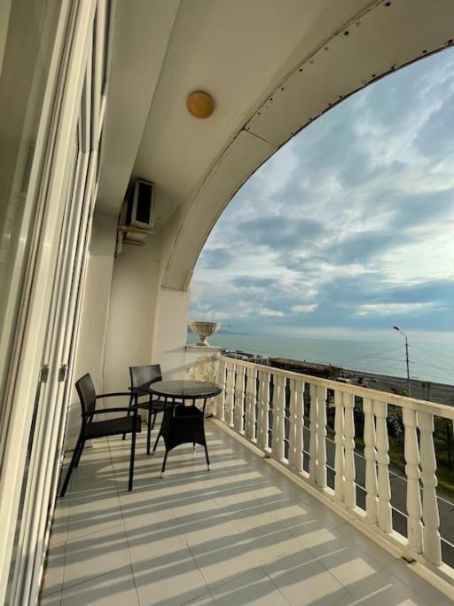 Sea View Studio Apartment In Gonio-Kwariati Exterior foto